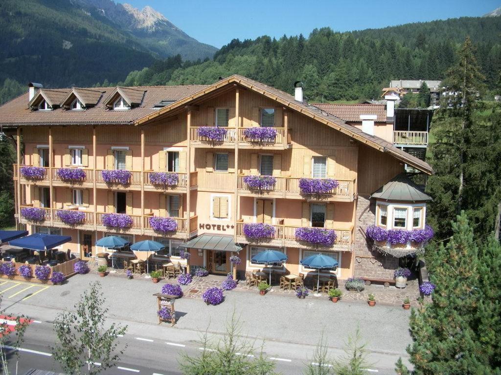 Hotel Vallechiara Moena Eksteriør billede
