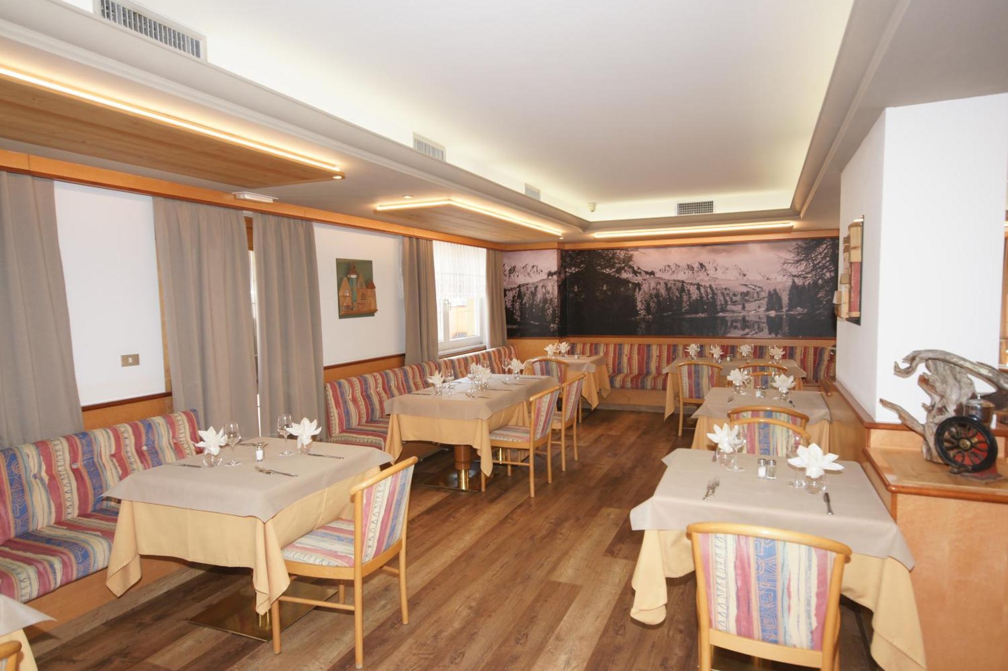 Hotel Vallechiara Moena Eksteriør billede