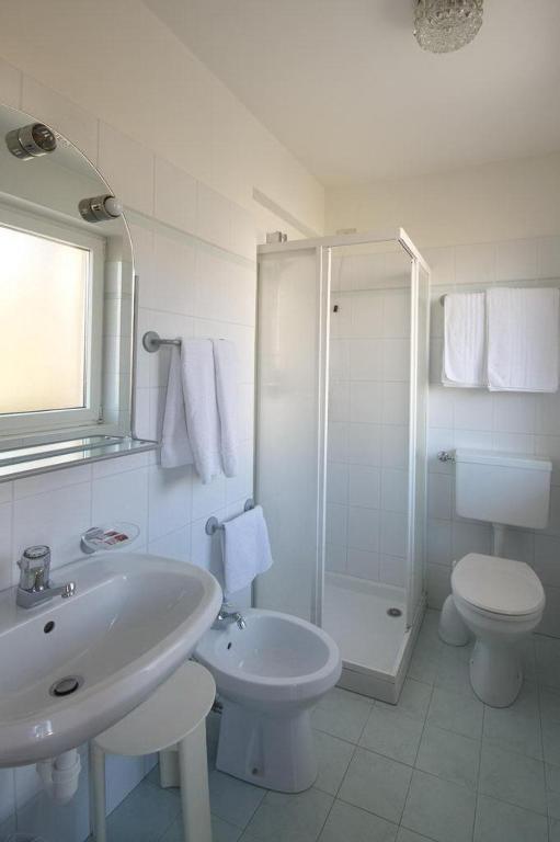 Hotel Vallechiara Moena Værelse billede